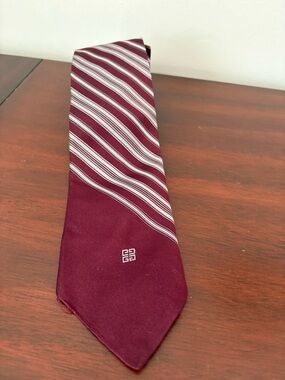 Givenchy Gentlemen’s Tie Vintage Burgundy Gray Logo Stripe 80% Polyester 20%Silk